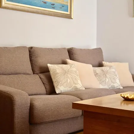Confortable Junto Al Mercado Apartment